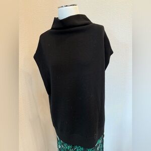 NWT - Club Monaco Knit Sleeveless Top/Vest - size L